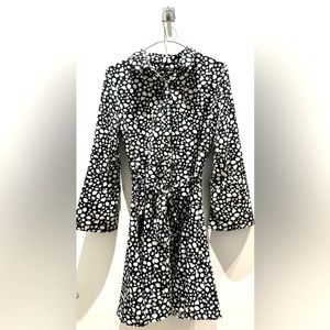 Banana Republic Size 4P Black & White Mini Dress